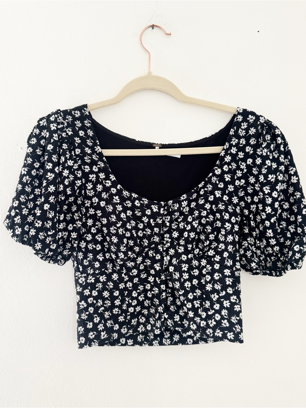 Free People Black Floral Puff Sleeve Crop Top - Size S